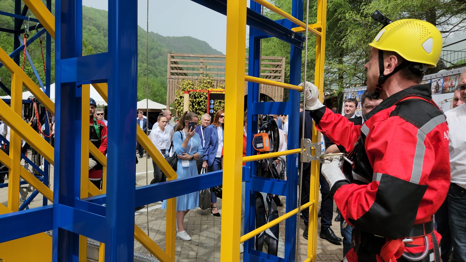 АЛЬФА ГРУПП приняло активное участие с 24 по 27 апреля в совещании на тему «Итоги работы по охране труда, промышленной, противофонтанной, пожарной и газовой безопасности в дочерних обществах и организациях ПАО „Газпром“ в 2023 году и задачи на 2024 год».